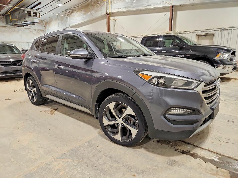 2017 Hyundai Tucson მანქანა იყიდება აუქციონზე, vin: KM8J3CA24HU304820, აუქციონის ნომერი: 53314006