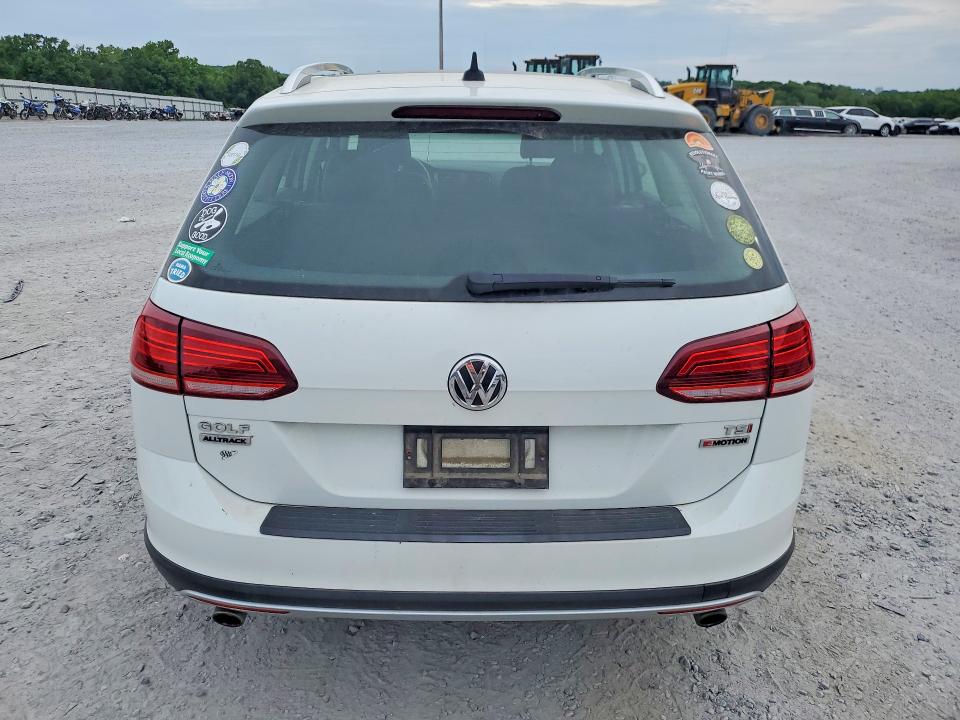 52502766 :رقم المزاد ، 3VWH17AU9JM753189 vin ، 2018 Volkswagen Golf Alltrack مزاد بيع