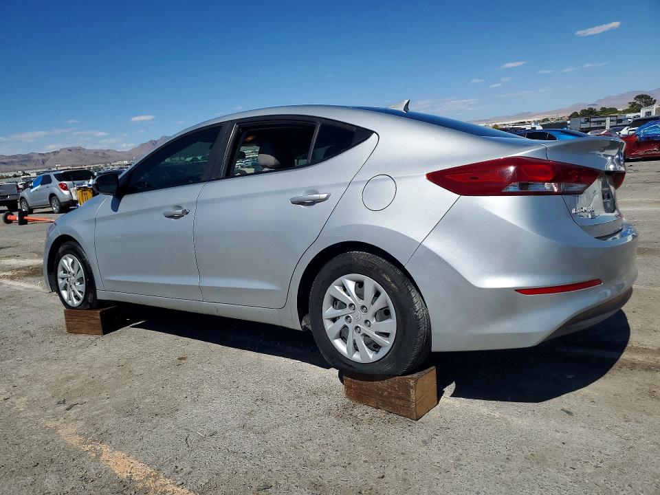54179036 :رقم المزاد ، 5NPD74LF5JH400306 vin ، 2018 Hyundai Elantra مزاد بيع
