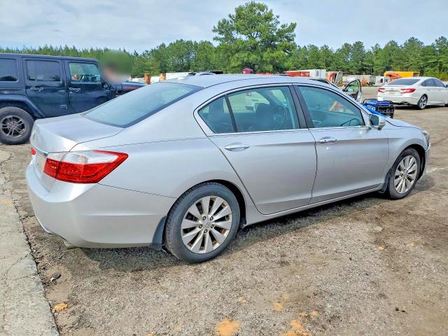 2013 Honda Accord მანქანა იყიდება აუქციონზე, vin: 1HGCR2F88DA102126, აუქციონის ნომერი: 53093536