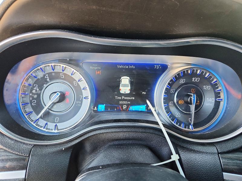 53364756 :رقم المزاد ، 2C3CCAAG3HH577512 vin ، 2017 Chrysler 300 مزاد بيع