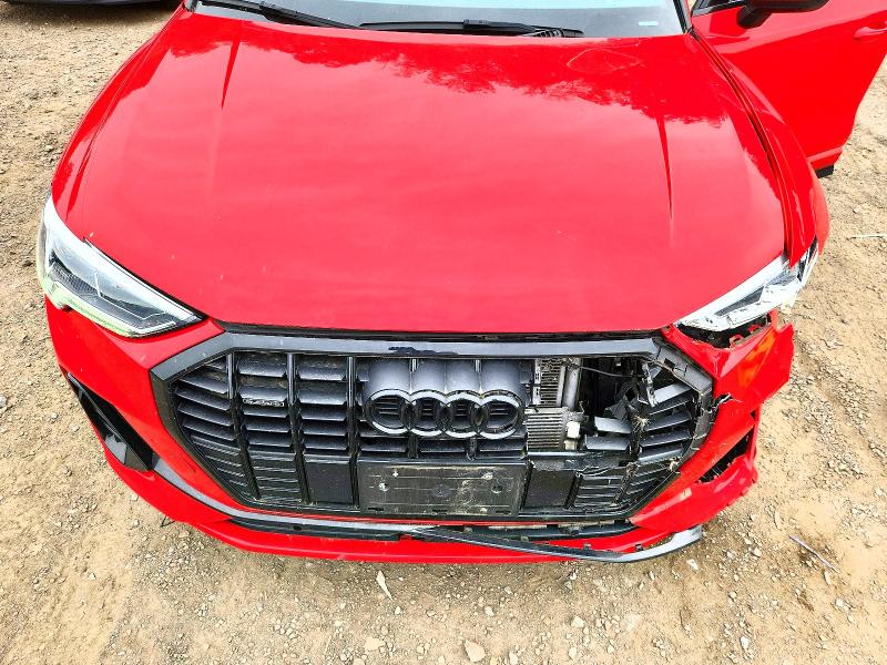 54017336 :رقم المزاد ، WA1EECF30P1050230 vin ، 2023 Audi Q3 مزاد بيع