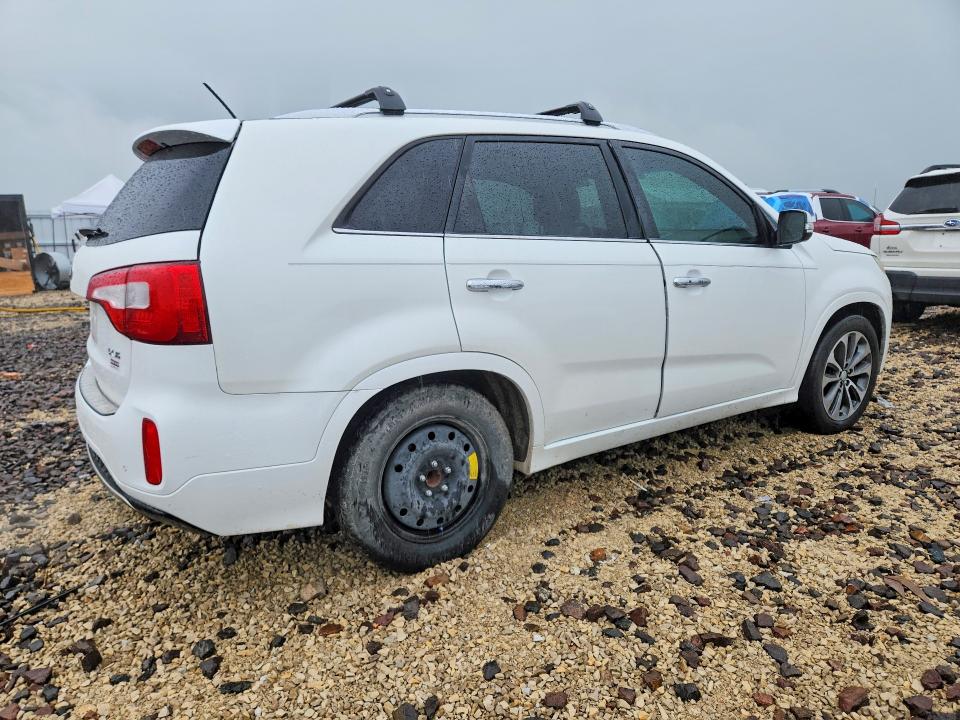 Продажа на аукционе авто 2015 Kia Sorento, vin: 5XYKW4A73FG658635, номер лота: 55235786