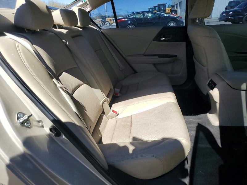53845926 :رقم المزاد ، 1HGCR3F80HA038711 vin ، 2017 Honda Accord مزاد بيع