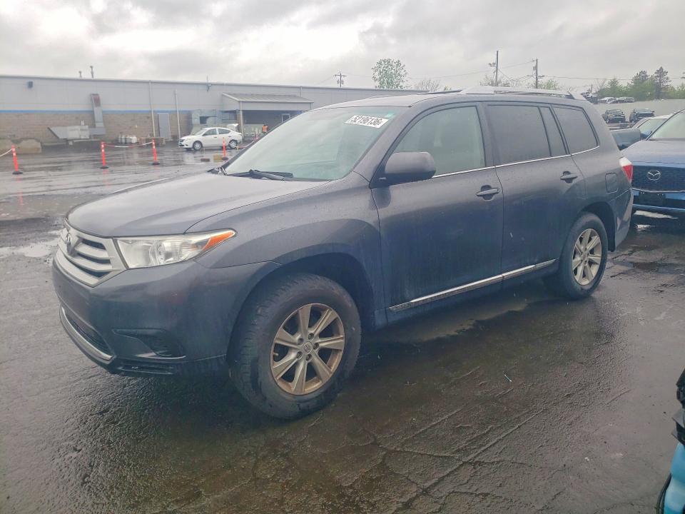 52196136 :رقم المزاد ، 5TDBK3EH3DS188891 vin ، 2013 Toyota Highlander مزاد بيع
