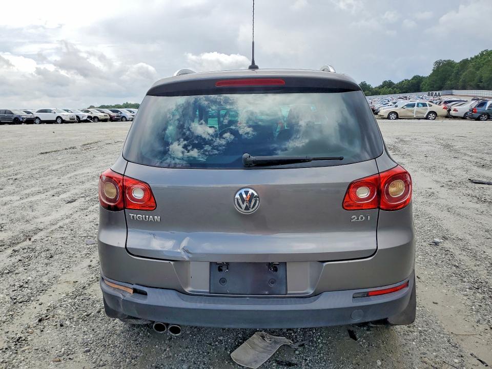 54893346 :رقم المزاد ، WVGAV7AX3BW525138 vin ، 2011 Volkswagen Tiguan مزاد بيع