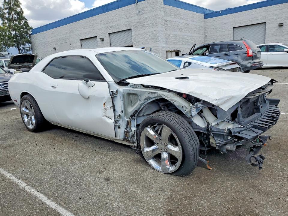 53295486 :رقم المزاد ، 2C3CDYAG7EH105234 vin ، 2014 Dodge Challenger مزاد بيع
