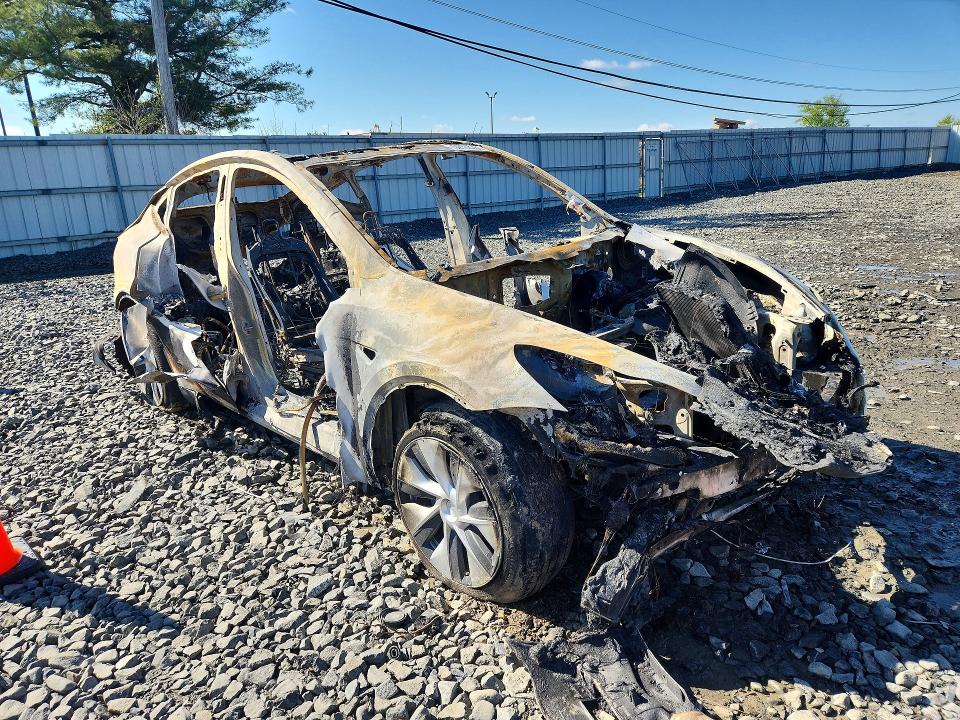 Продажа на аукционе авто 2020 Tesla Model Y, vin: 5YJYGDEE3LF032845, номер лота: 52139286