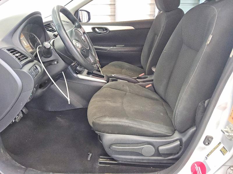 52354386 :رقم المزاد ، 3N1AB7AP3KY438185 vin ، 2019 Nissan Sentra مزاد بيع