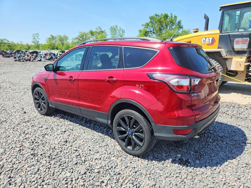 Продажа на аукционе авто 2018 Ford Escape, vin: 1FMCU0GD7JUD37460, номер лота: 52923386