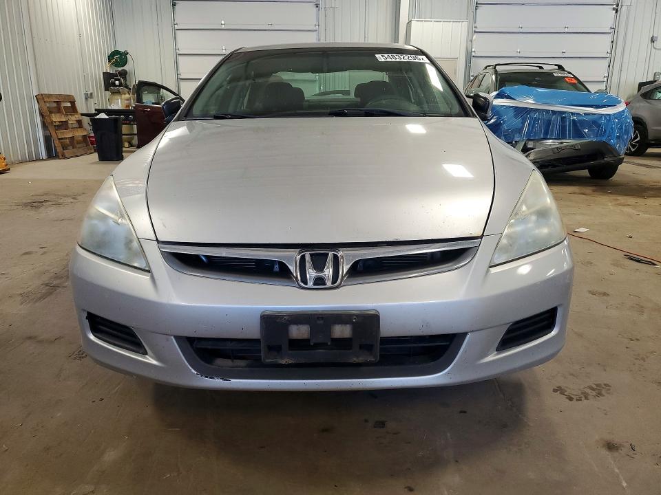 54832296 :رقم المزاد ، 1HGCM56357A027264 vin ، 2007 Honda Accord مزاد بيع