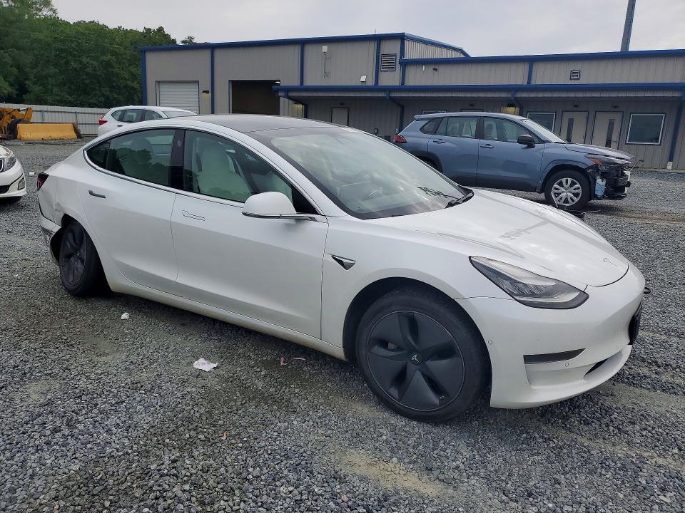 Продажа на аукционе авто 2020 Tesla Model 3, vin: 5YJ3E1EA4LF615453, номер лота: 52634926