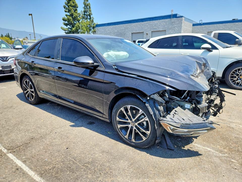 53931686 :رقم المزاد ، 3VWBM7BU6RM084371 vin ، 2024 Volkswagen Jetta مزاد بيع