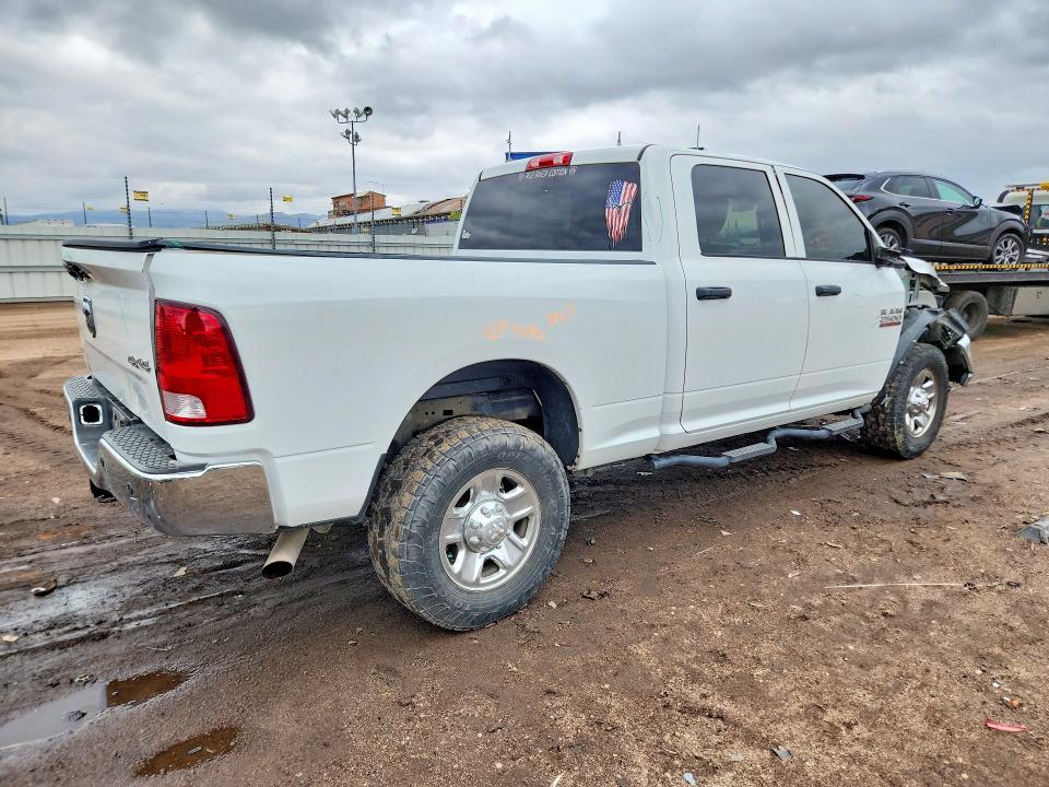 53824876 :رقم المزاد ، 3C6UR5CJ8HG663503 vin ، 2017 Ram 2500 مزاد بيع