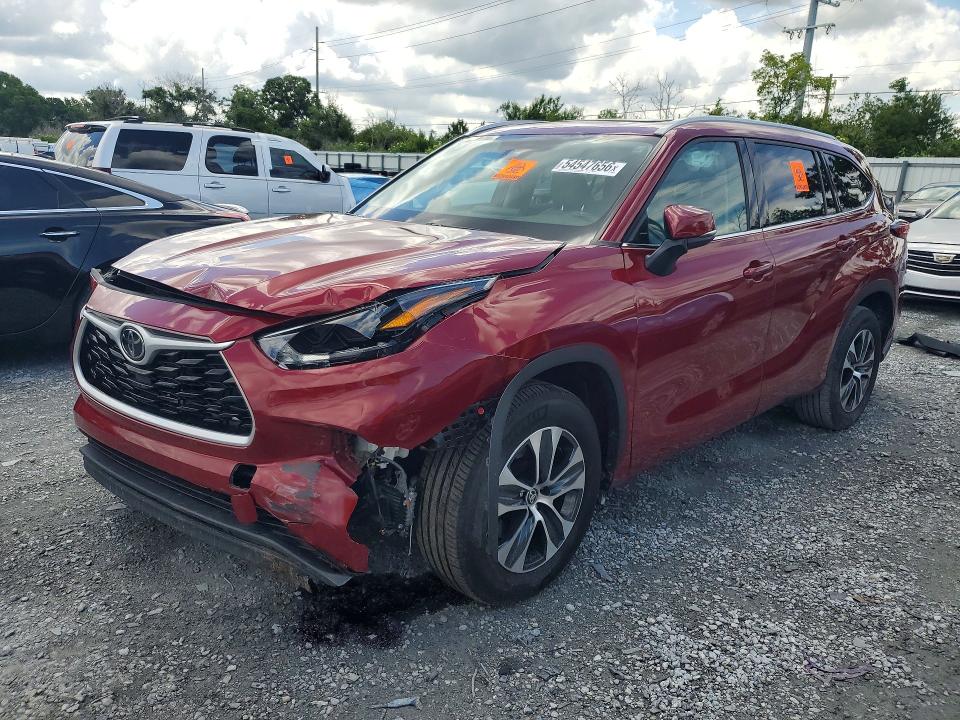 Auction sale of the 2022 Toyota Highlander, vin: 5TDGZRAHXNS136170, lot number: 54547656