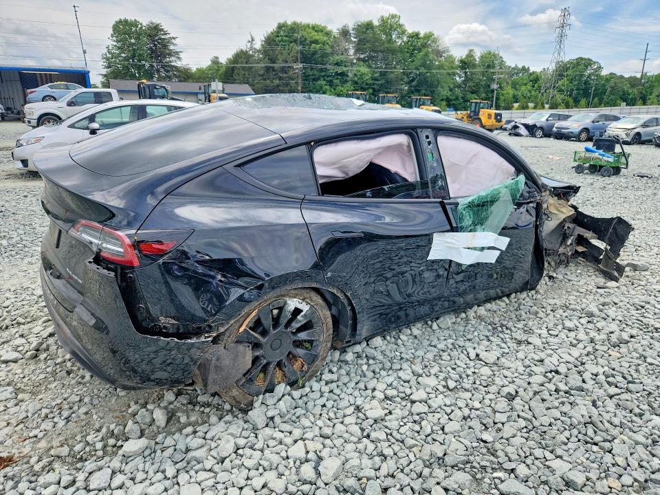 Продажа на аукционе авто 2023 Tesla Model Y, vin: 7SAYGDEE2PF752971, номер лота: 55269356