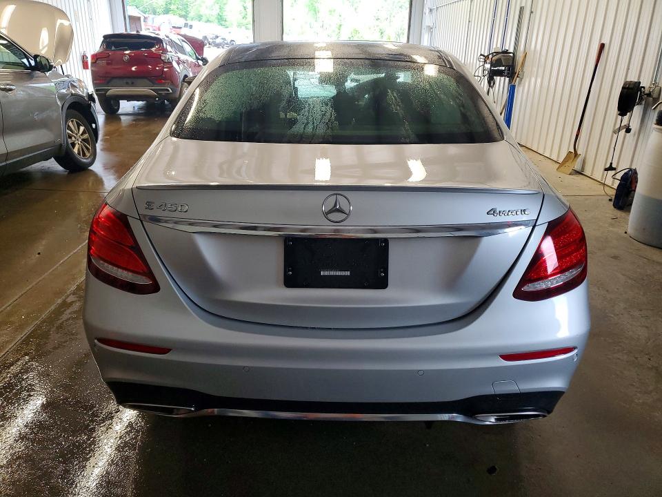54241356 :رقم المزاد ، W1KZF6JB2LA801767 vin ، 2020 Mercedes-benz E مزاد بيع