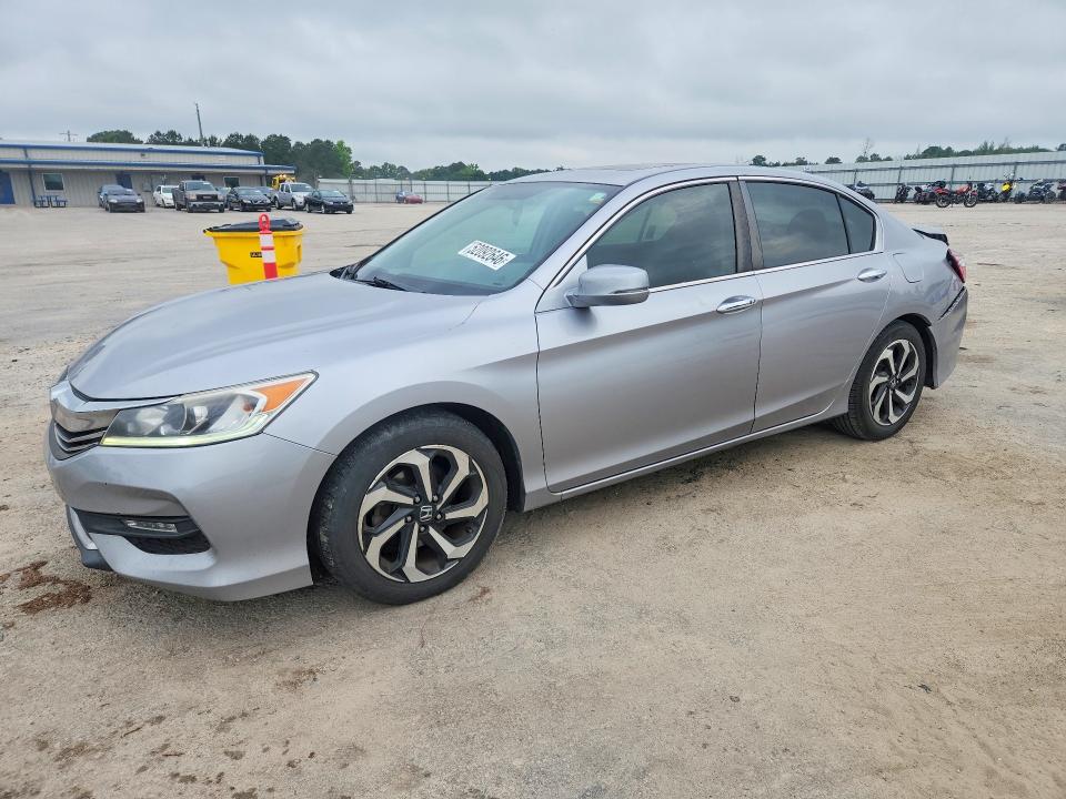 Продажа на аукционе авто 2017 Honda Accord, vin: 1HGCR2F79HA211353, номер лота: 52092646