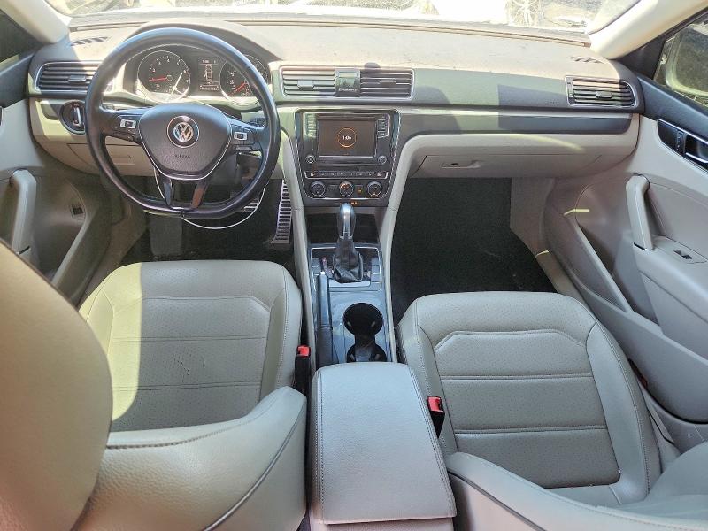 54580996 :رقم المزاد ، 1VWAA7A34JC001555 vin ، 2018 Volkswagen Passat مزاد بيع
