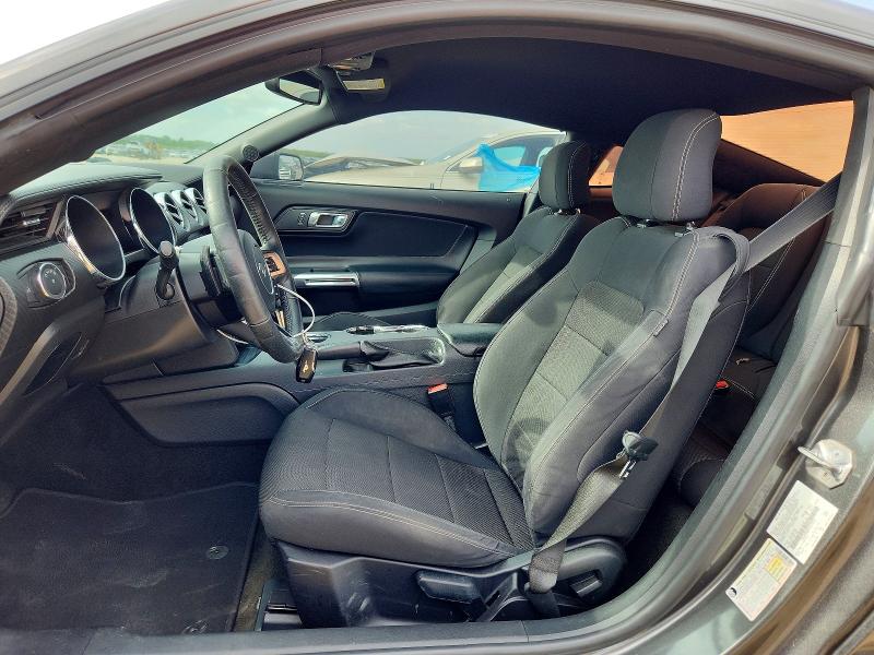 51169726 :رقم المزاد ، 1FA6P8AM7H5272054 vin ، 2017 Ford Mustang مزاد بيع