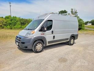 52730986 :رقم المزاد ، 3C6TRVBG1FE511198 vin ، 2015 Ram Promaster 1500 مزاد بيع
