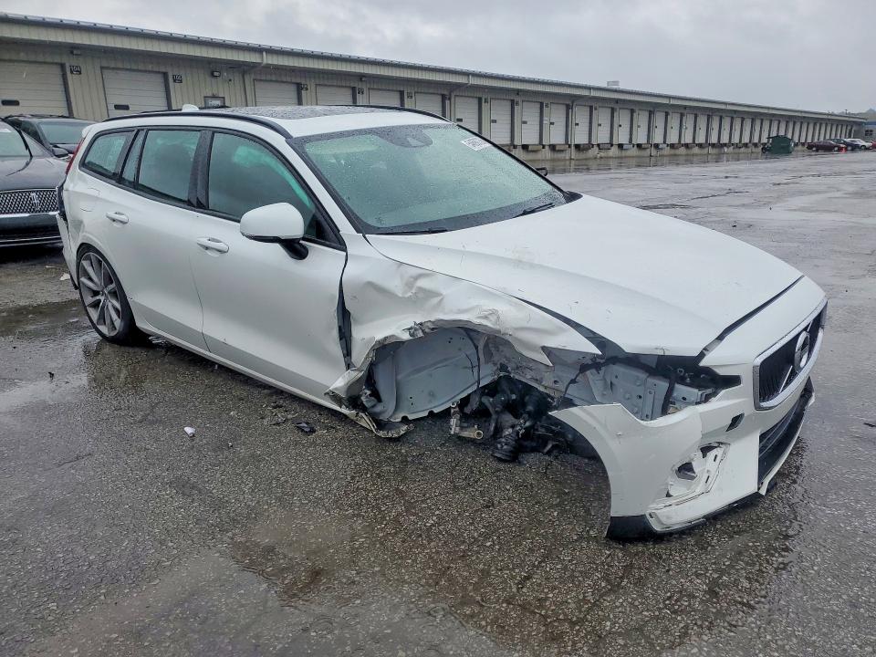 Продажа на аукционе авто 2020 Volvo V60, vin: YV1102EK9L2367511, номер лота: 54690736