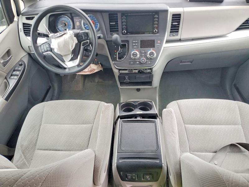Продажа на аукционе авто 2018 Toyota Sienna, vin: 5TDKZ3DC1JS904751, номер лота: 55116346