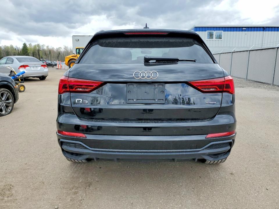 51780636 :رقم المزاد ، WA1EECF31R1087645 vin ، 2024 Audi Q3 مزاد بيع