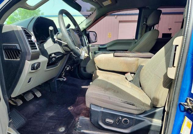54643406 :رقم المزاد ، 1FTFX1EF1HKC40232 vin ، 2017 Ford F150 مزاد بيع