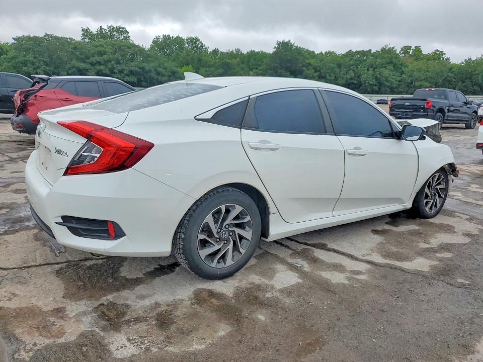 Продаж на аукціоні авто 2018 Honda Civic, vin: 19XFC2F78JE017624, номер лоту: 53666586