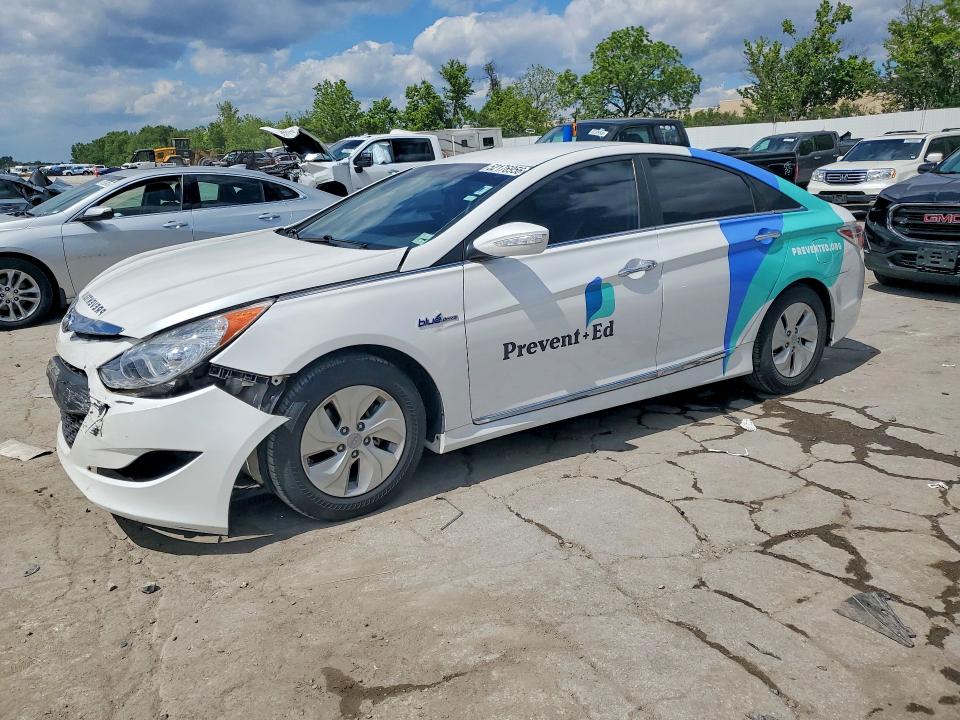 Продажа на аукционе авто 2015 Hyundai Sonata Hybrid, vin: KMHEC4A43FA138927, номер лота: 52176956