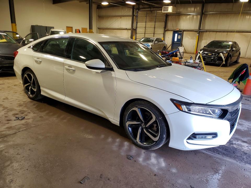 Продажа на аукционе авто 2019 Honda Accord, vin: 1HGCV1F33KA009022, номер лота: 53995356