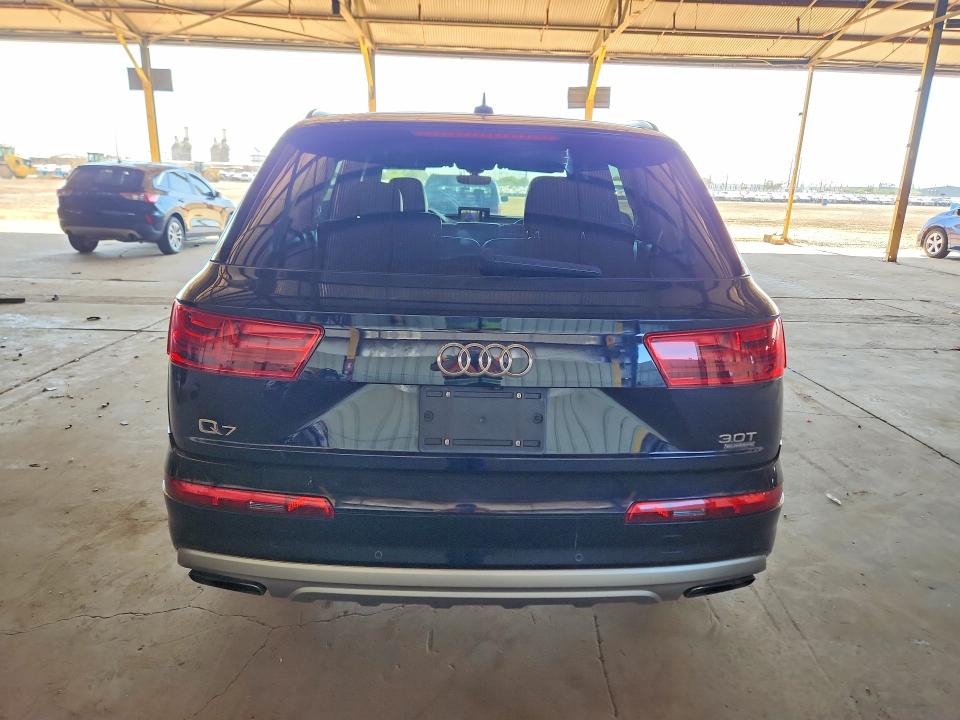 55032976 :رقم المزاد ، WA1LAAF75HD033899 vin ، 2017 Audi Q7 مزاد بيع