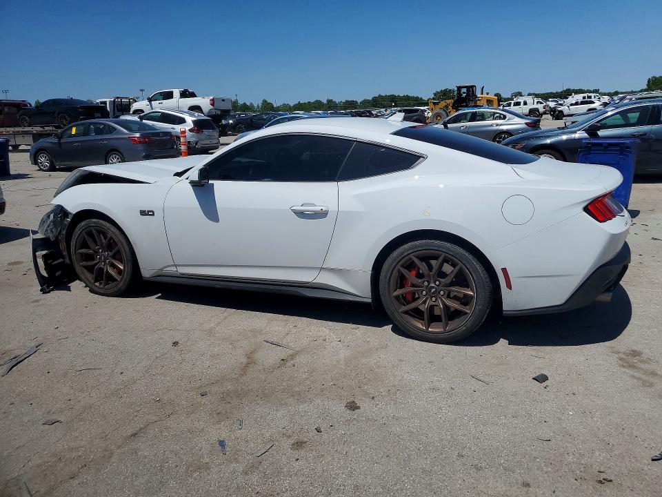 53122636 :رقم المزاد ، 1FA6P8CF3R5410138 vin ، 2024 Ford Mustang مزاد بيع