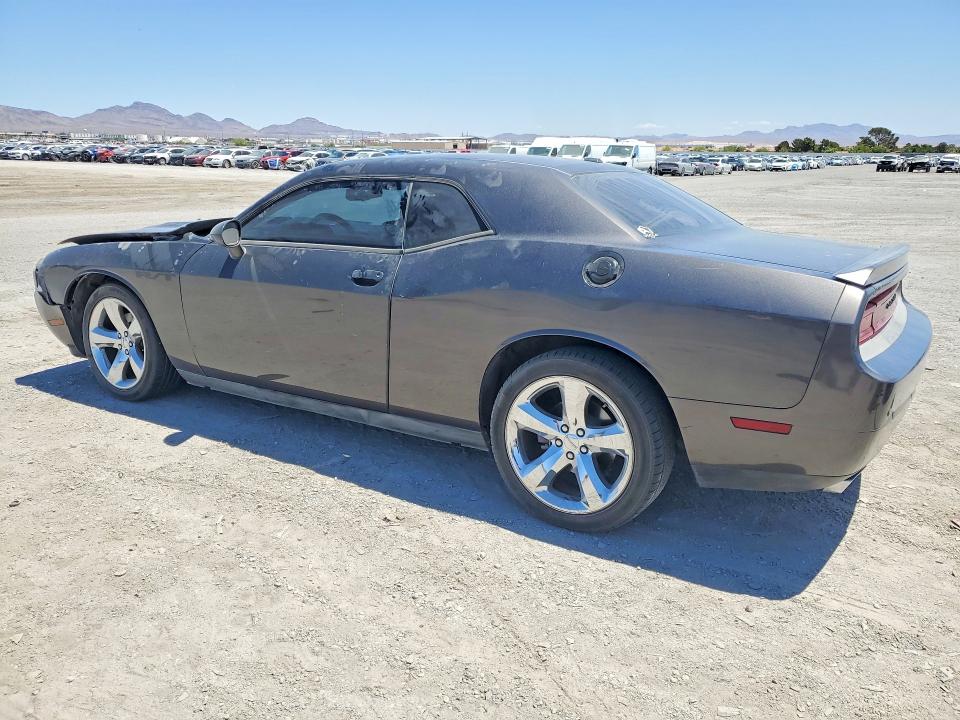 55430606 :رقم المزاد ، 2C3CDYBT1DH601186 vin ، 2013 Dodge Challenger مزاد بيع