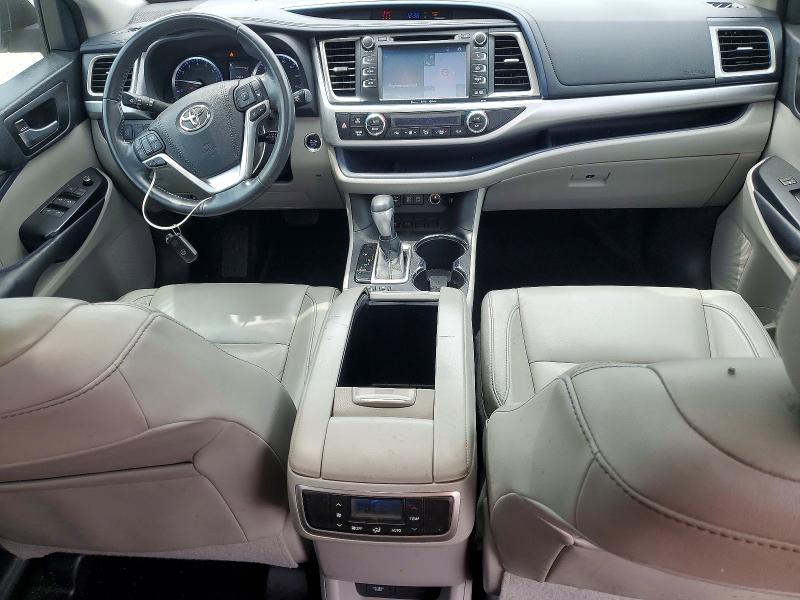 52734636 :رقم المزاد ، 5TDKZRFH2JS536494 vin ، 2018 Toyota Highlander مزاد بيع