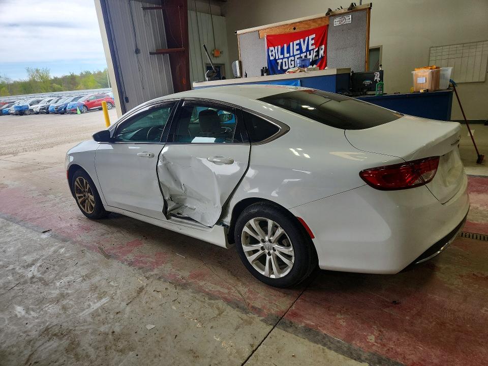 53368966 :رقم المزاد ، 1C3CCCAB0FN555391 vin ، 2015 Chrysler 200 مزاد بيع