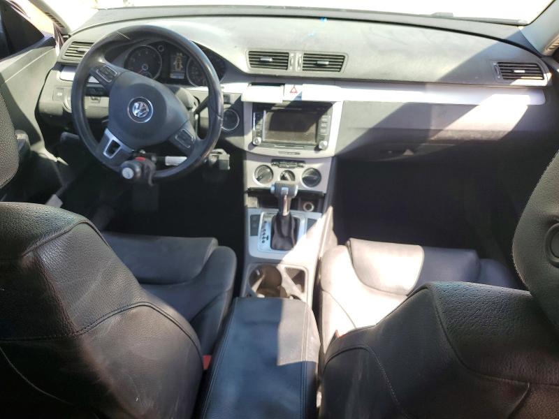 51921306 :رقم المزاد ، WVWXK7AN0AE003285 vin ، 2010 Volkswagen Passat مزاد بيع