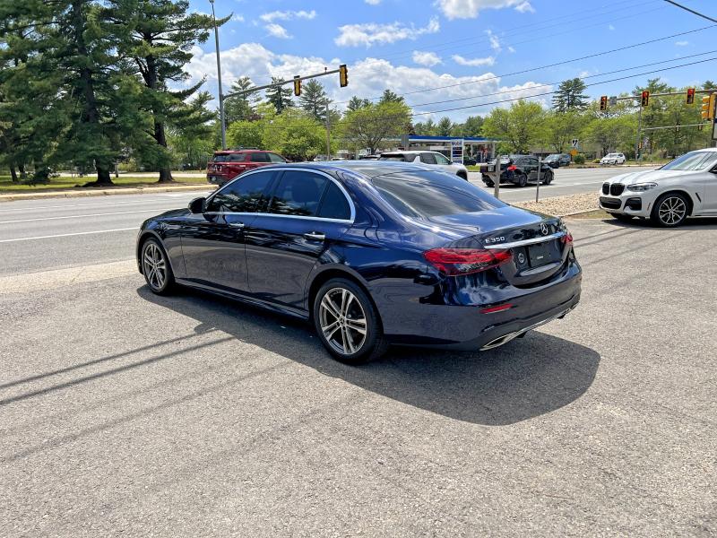 Продаж на аукціоні авто 2021 Mercedes-benz E, vin: W1KZF8EB2MA948663, номер лоту: 54721586