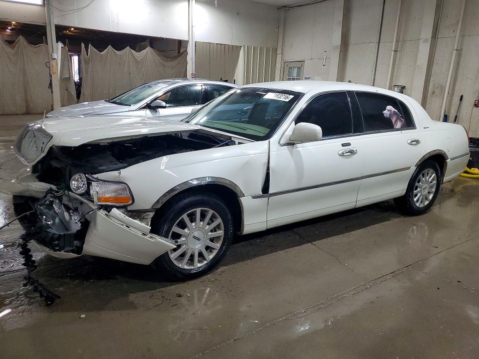 54183216 :رقم المزاد ، 1LNHM81V76Y624271 vin ، 2006 Lincoln Town Car مزاد بيع