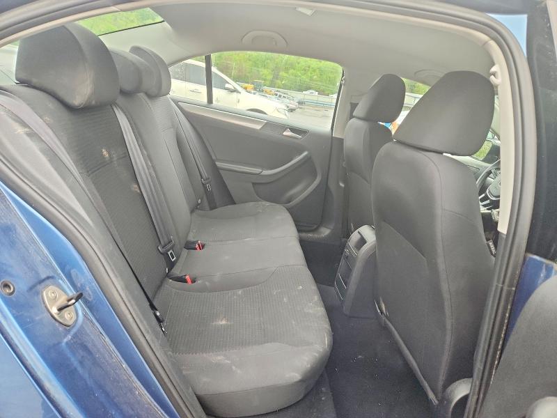52504816 :رقم المزاد ، 3VWD17AJ3FM215308 vin ، 2015 Volkswagen Jetta مزاد بيع