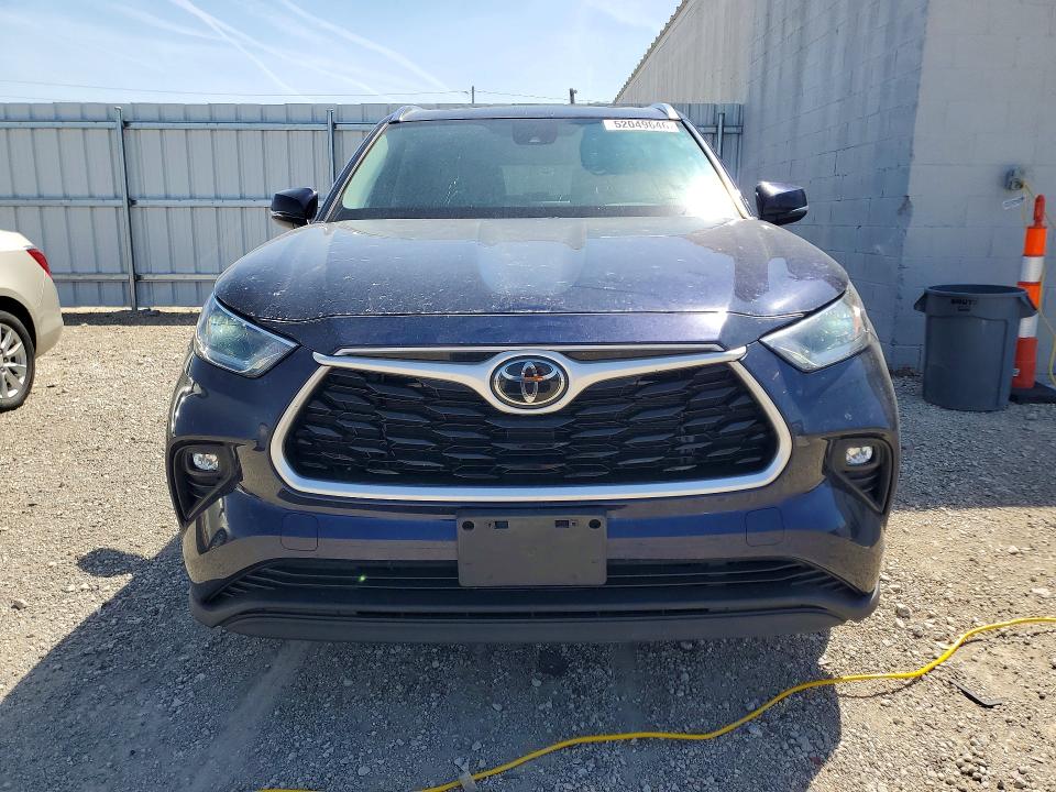 2021 Toyota Highlander მანქანა იყიდება აუქციონზე, vin: 5TDGZRBH4MS143483, აუქციონის ნომერი: 52049646