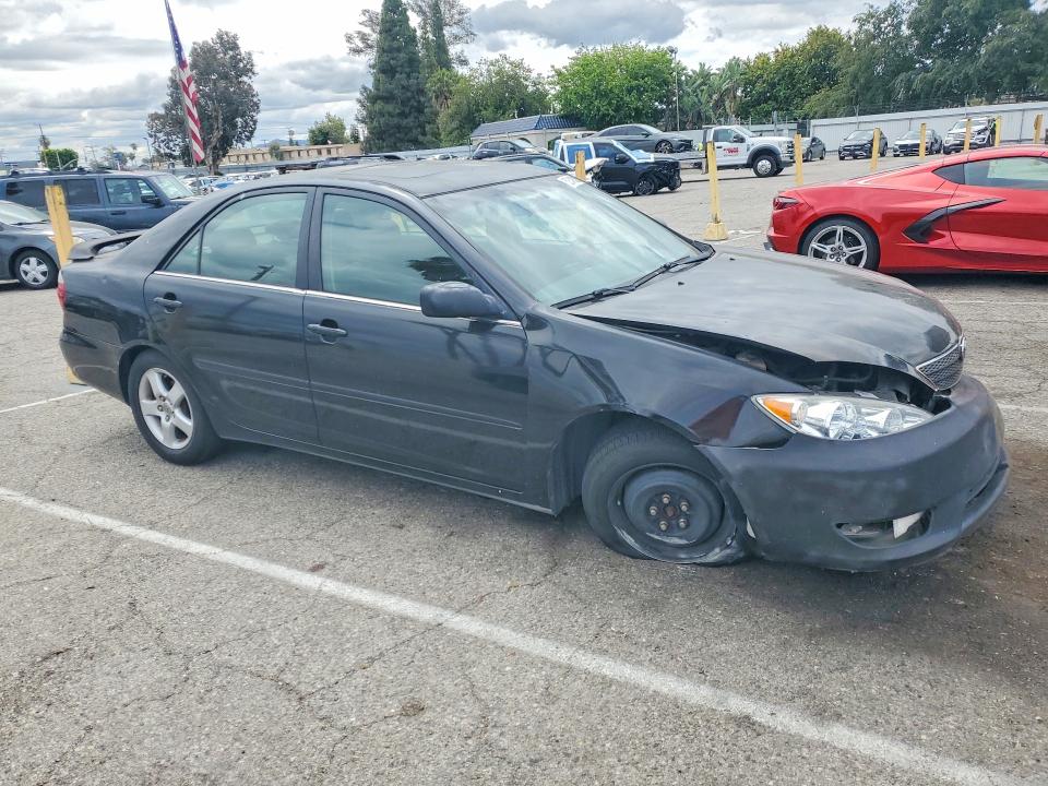 2005 Toyota Camry მანქანა იყიდება აუქციონზე, vin: 4T1BE32K05U051746, აუქციონის ნომერი: 52340526