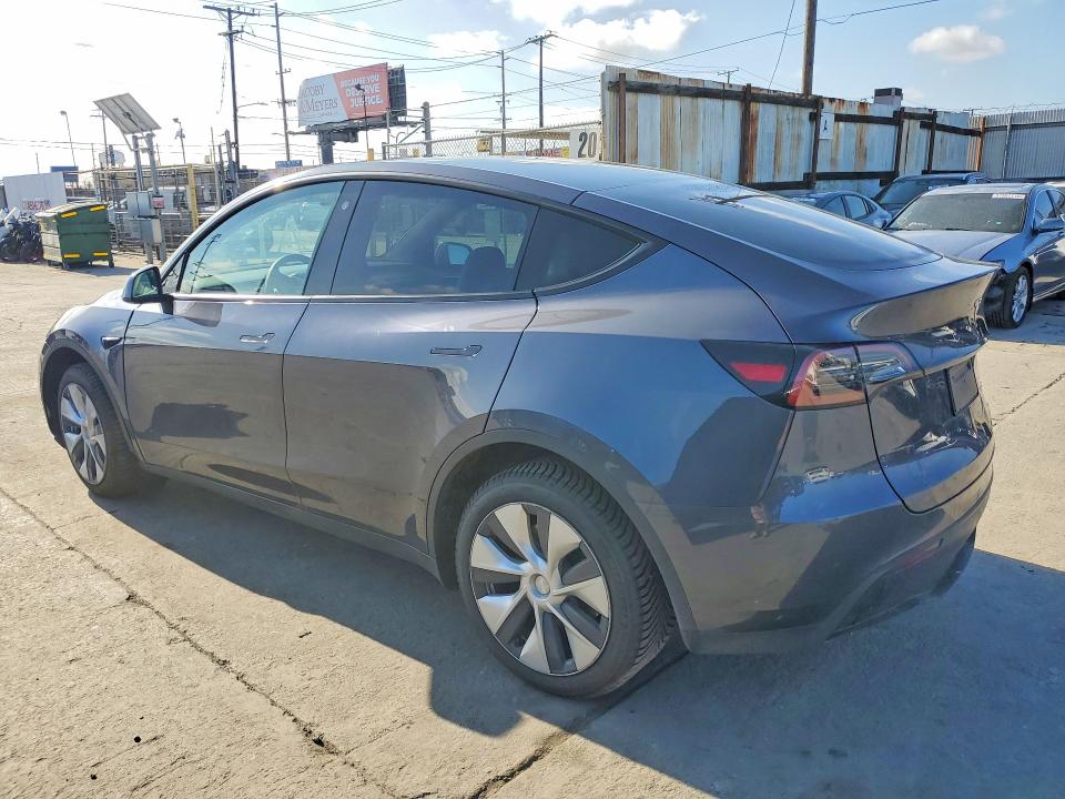 Продаж на аукціоні авто 2023 Tesla Model Y, vin: 7SAYGDEE3PF664642, номер лоту: 52692436