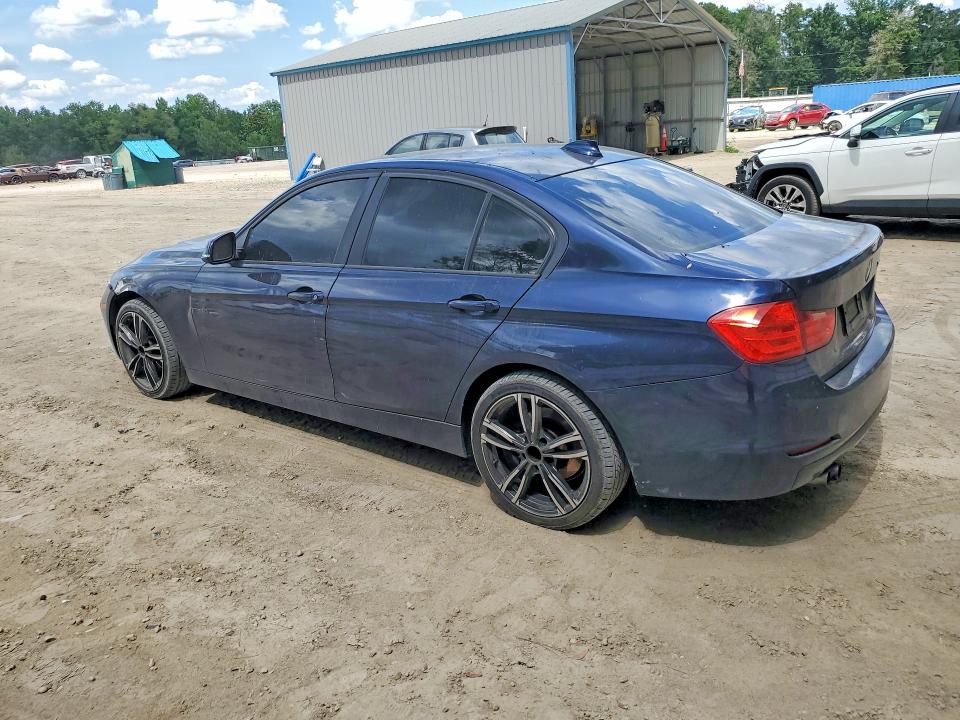 2013 Bmw 328 მანქანა იყიდება აუქციონზე, vin: WBA3A5G5XDNP22218, აუქციონის ნომერი: 54418906