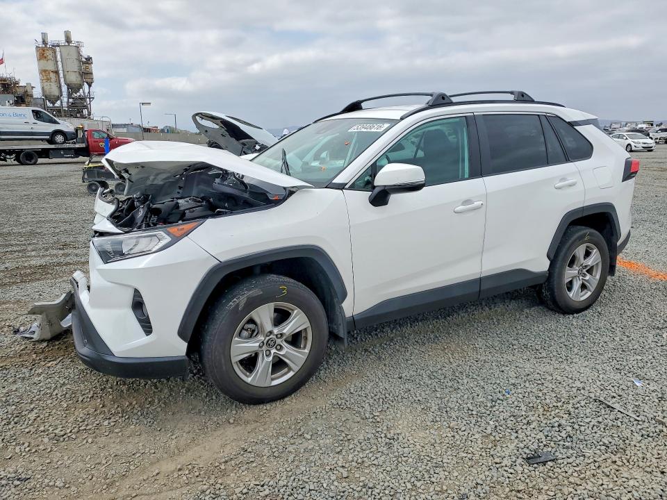 Продажа на аукционе авто 2021 Toyota Rav4, vin: 2T3W1RFV9MW158711, номер лота: 53948616