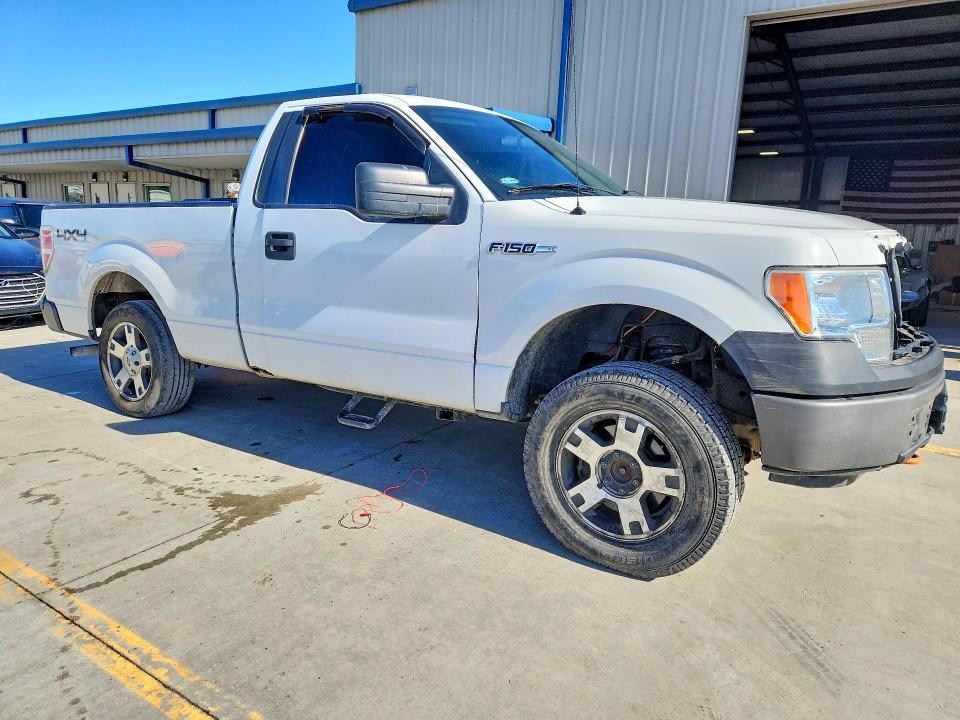 51775076 :رقم المزاد ، 1FTMF1EV3AKA82600 vin ، 2010 Ford F150 مزاد بيع