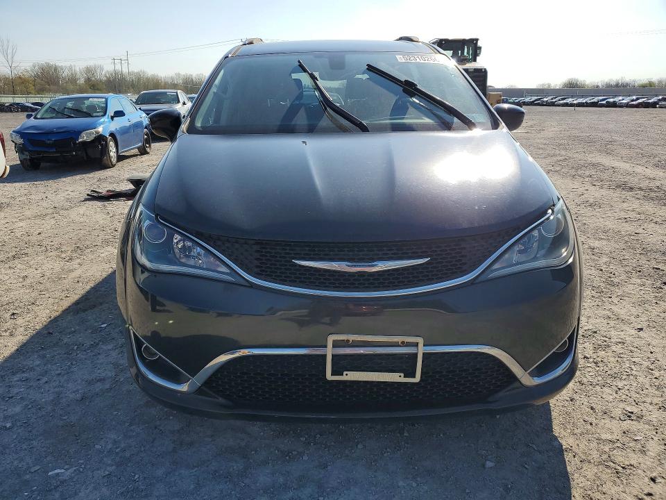 52310266 :رقم المزاد ، 2C4RC1BG2JR120727 vin ، 2018 Chrysler Pacifica مزاد بيع