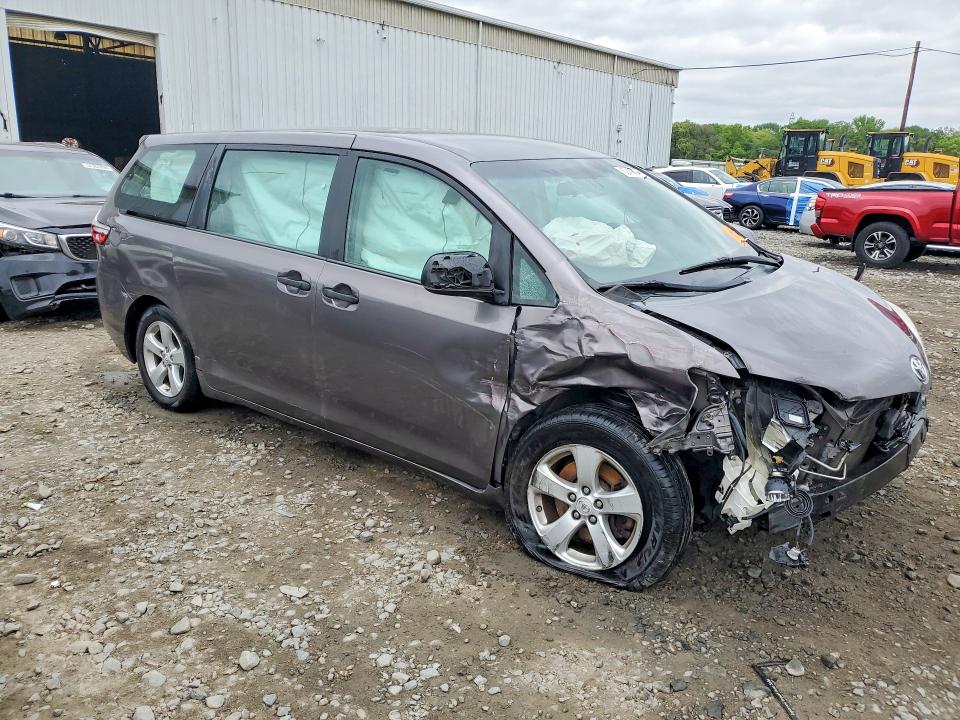 Продажа на аукционе авто 2015 Toyota Sienna, vin: 5TDZK3DC1FS630798, номер лота: 52478766