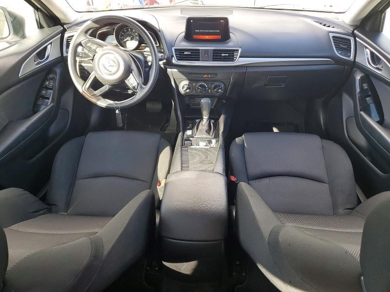 55203136 :رقم المزاد ، 3MZBN1U71JM202915 vin ، 2018 Mazda 3 مزاد بيع